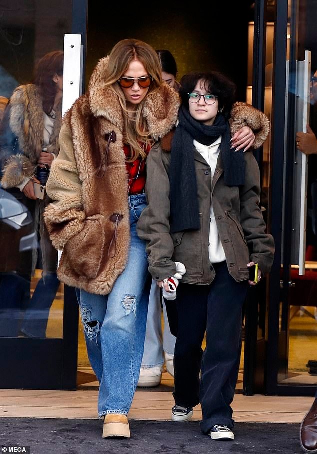 Jennifer was also joined by her mother Guadalupe and manager Benny Medina. They were all seen visiting a Gucci store in Aspen, Colorado on Christmas Eve