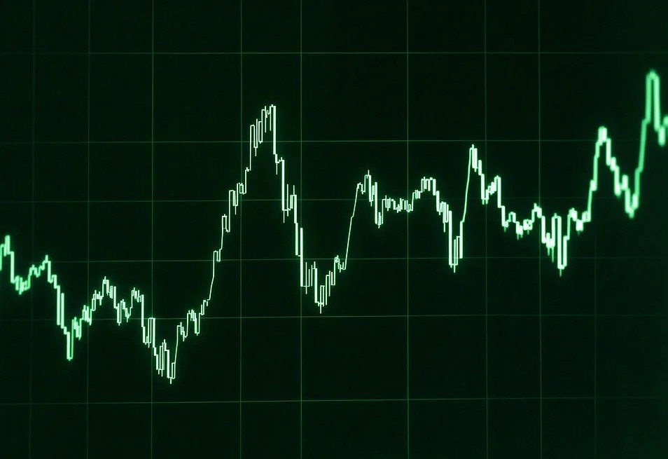 XRP Poised For A  Breakout? Analyst Highlights Strong Signals