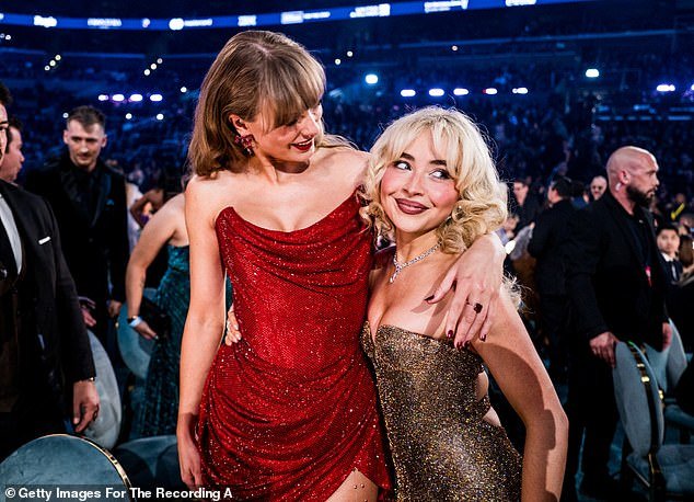 Upon Sabrina's win for highly coveted category, Taylor ¿ who was nominated for her record The Tortured Poets Department ¿ cheerfully gave her younger pal a standing ovation