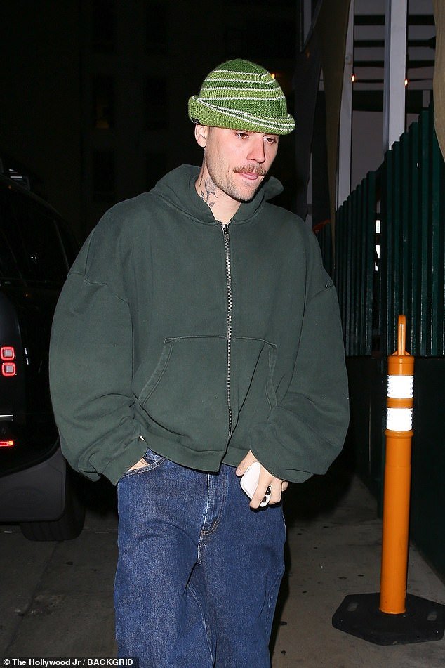 The pop star's night out came amidst growing fan concern after the 30-year-old singer was spotted solo New York City earlier this month, looking disheveled and exhausted