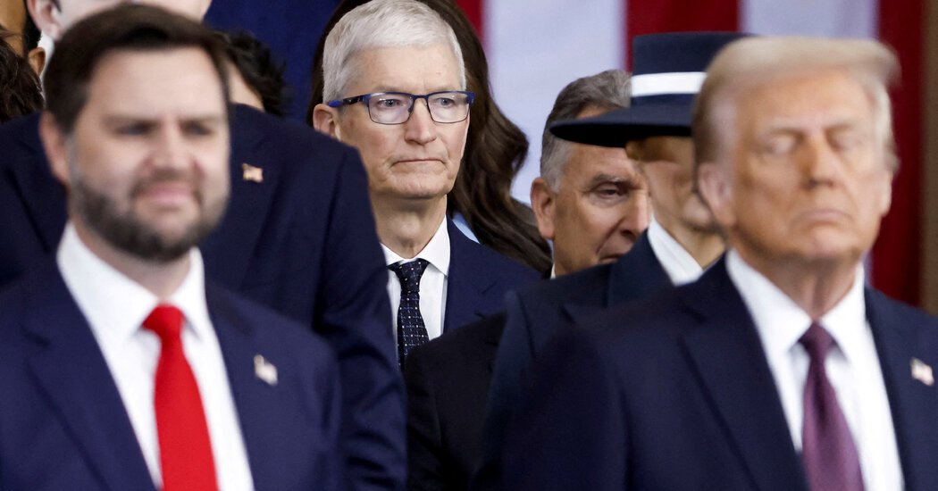 Apple to Invest 0 Billion in U.S. as Trump Tariffs Loom